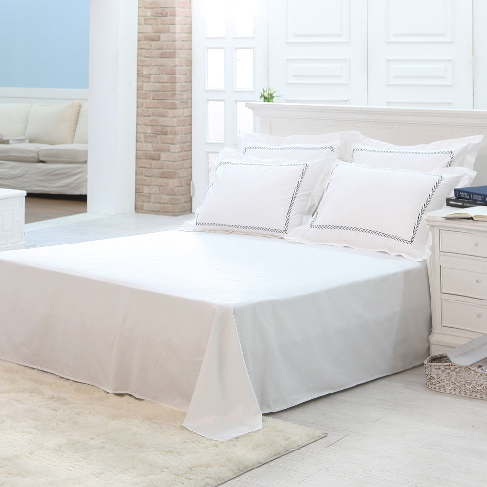 Suite 300TC 100% Cotton Embroidered Flat Sheet